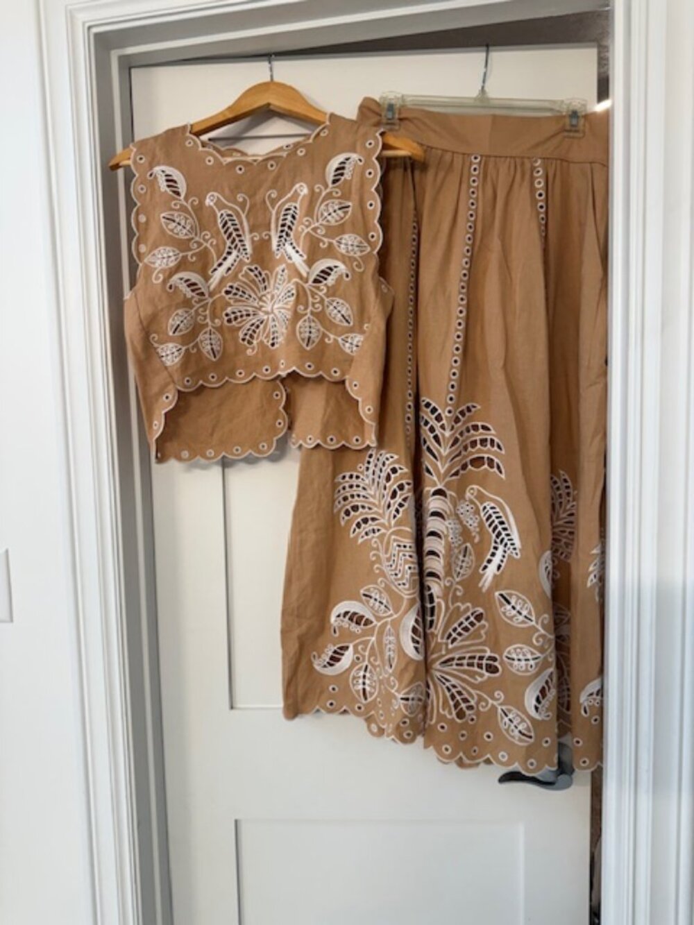 Farm Rio Sand Richelieu crop top and skirt set size Small
